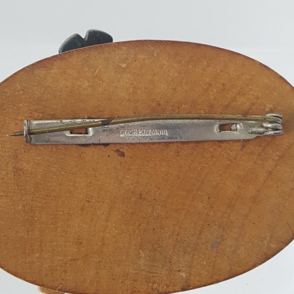 WWII Wooden Fruit Pin made in Czechoslovak. Rare - Picture 6 of 12
